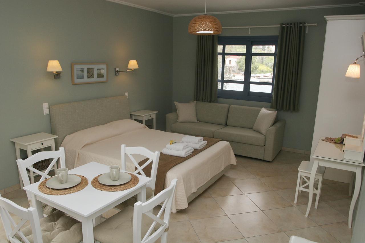 Boutique Hotel Iasmos Trizonía Extérieur photo