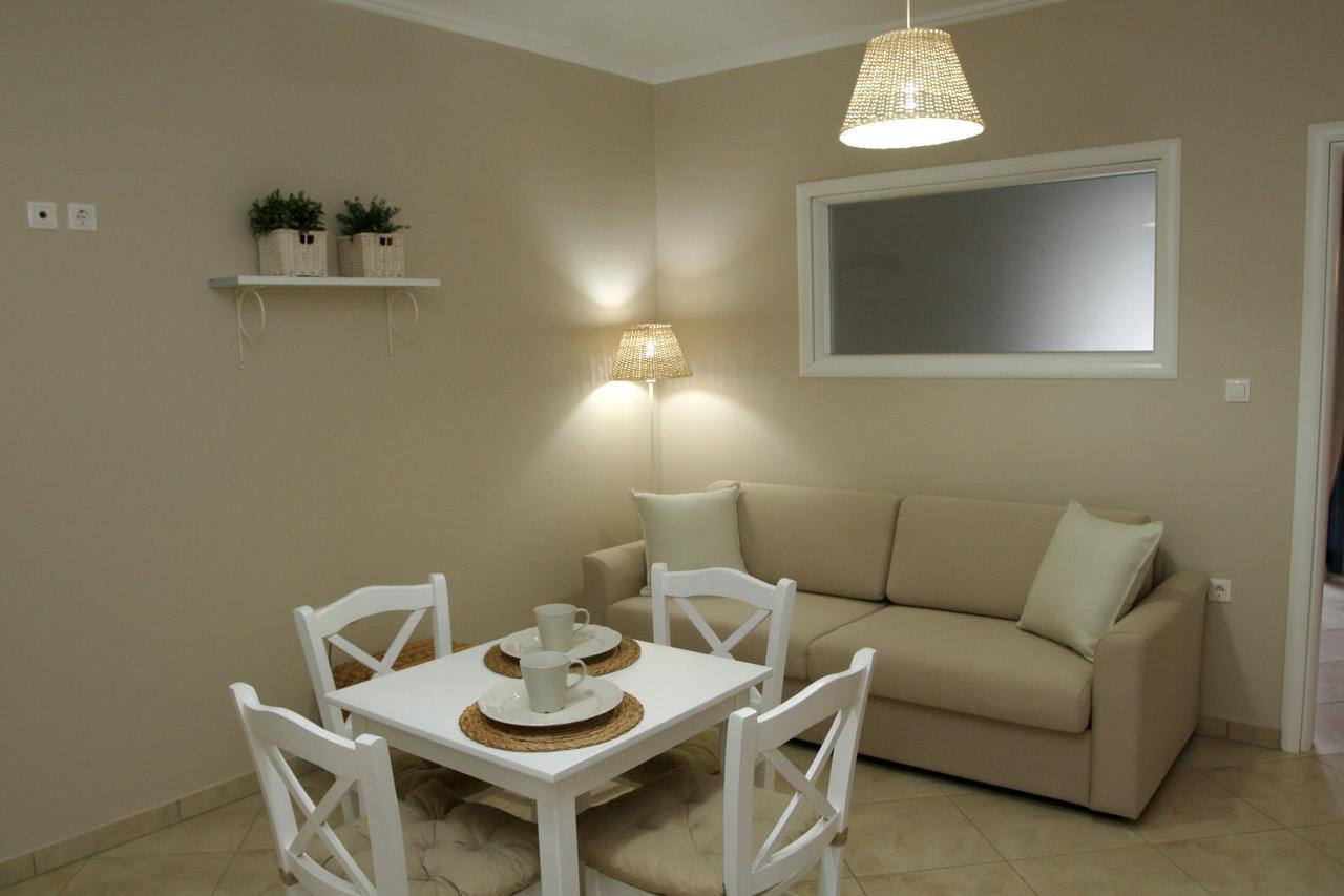 Boutique Hotel Iasmos Trizonía Extérieur photo
