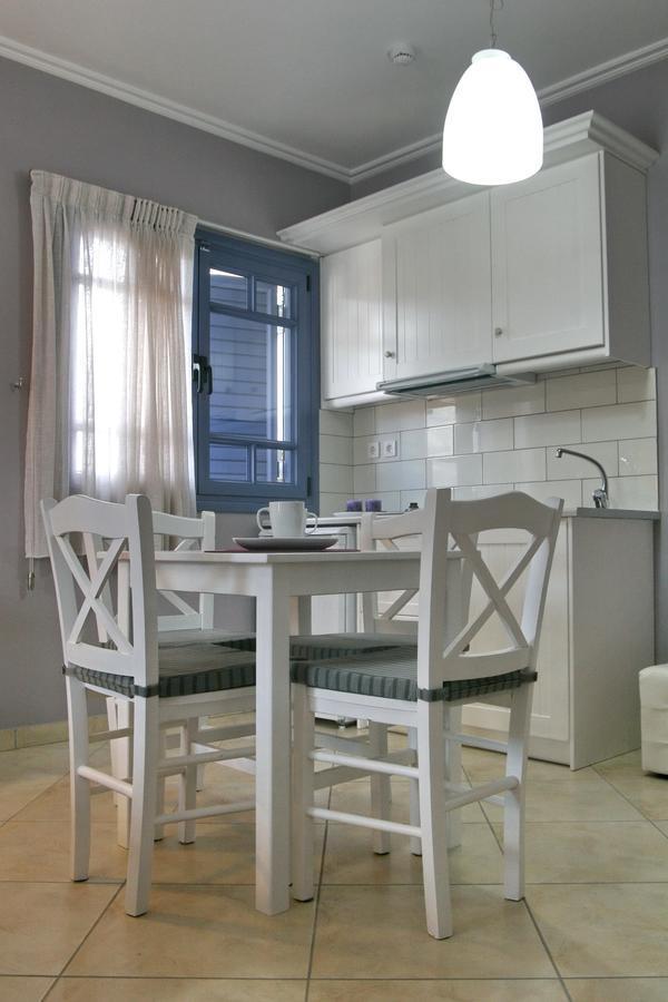 Boutique Hotel Iasmos Trizonía Extérieur photo
