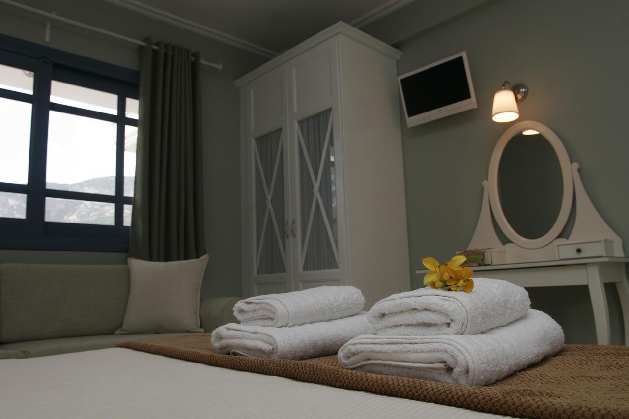 Boutique Hotel Iasmos Trizonía Extérieur photo