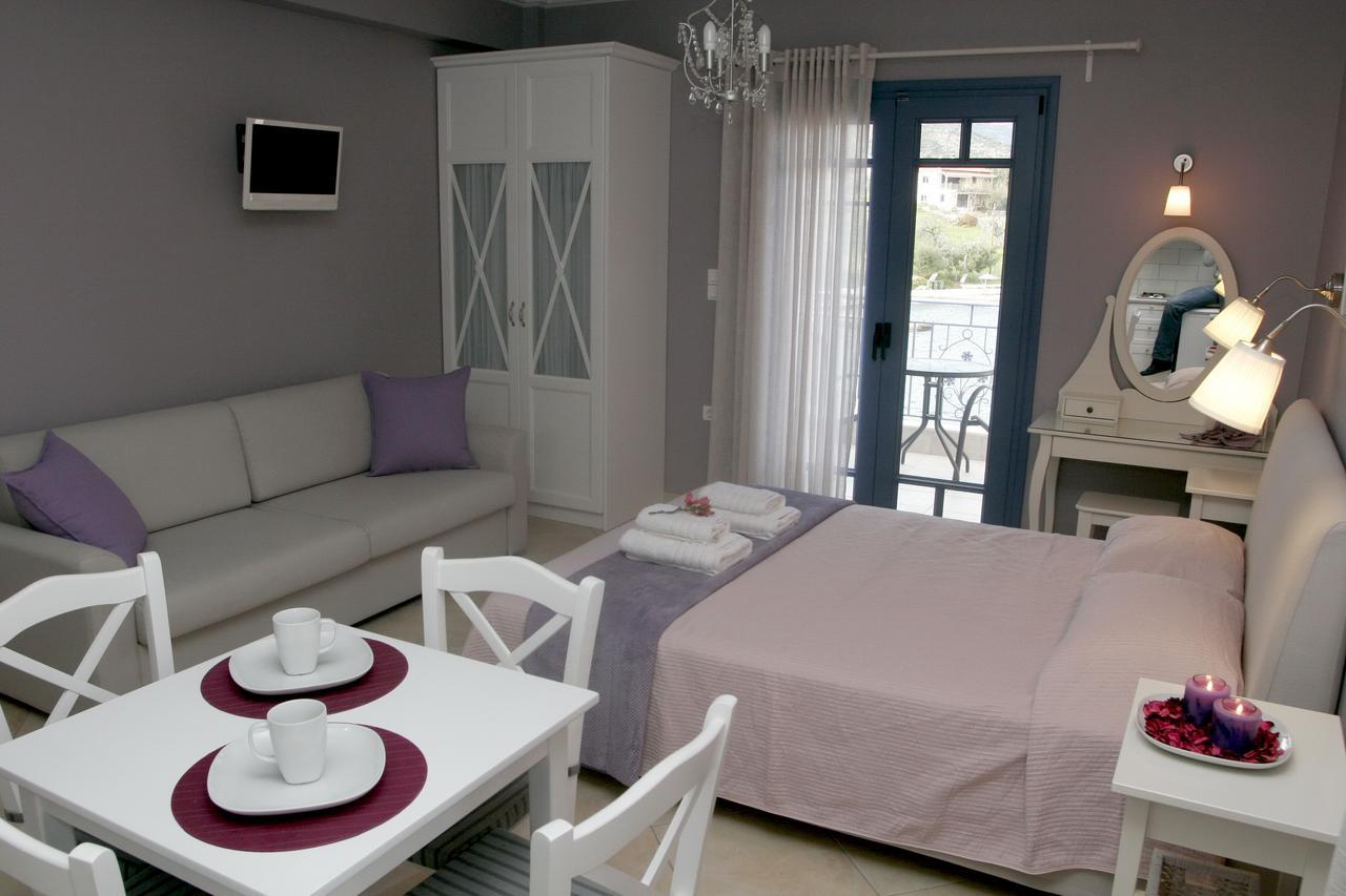 Boutique Hotel Iasmos Trizonía Extérieur photo